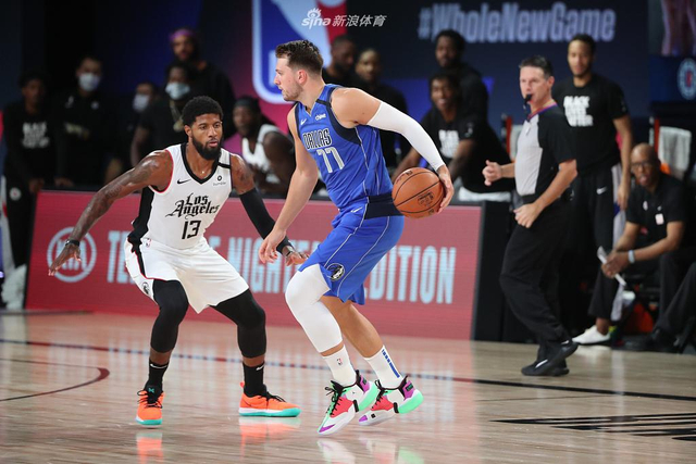 趋近豪华 趋近豪华